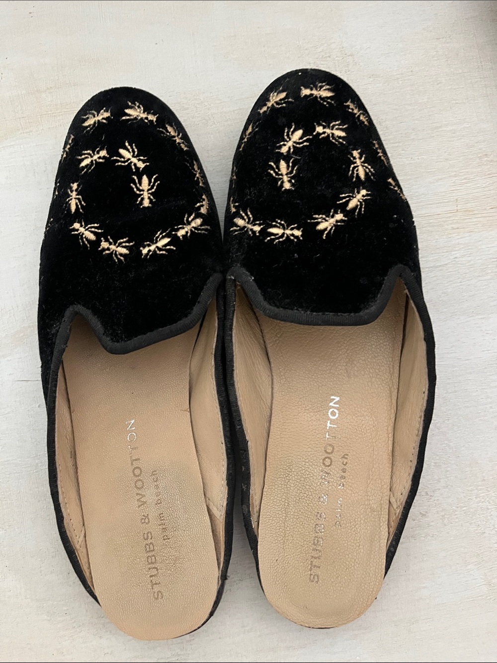 Stubbs & Wootton Black Velvet Bee 🐝 Embroidered Mules